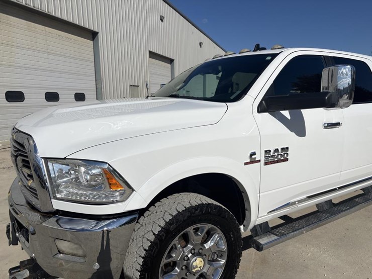 2018-dodge-ram-2500-image-7