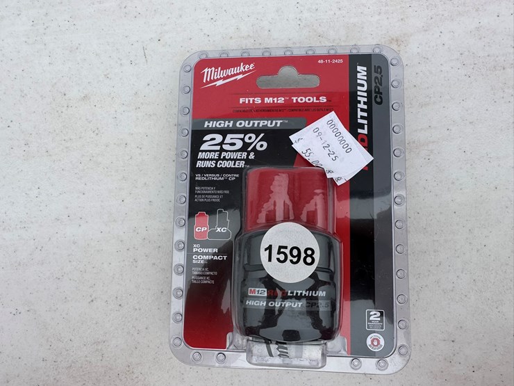 #1598-•-milwaukee-m12-high-output-cp2.5-battery-image-2