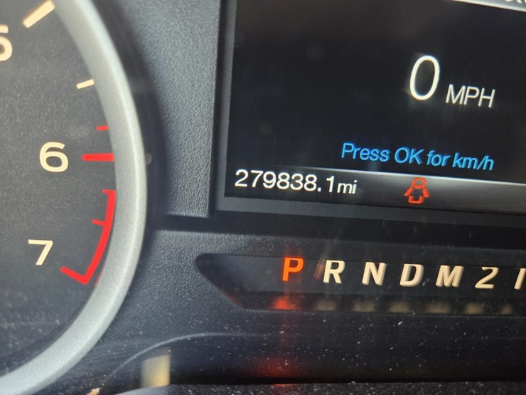 2017-ford-f150-image-47