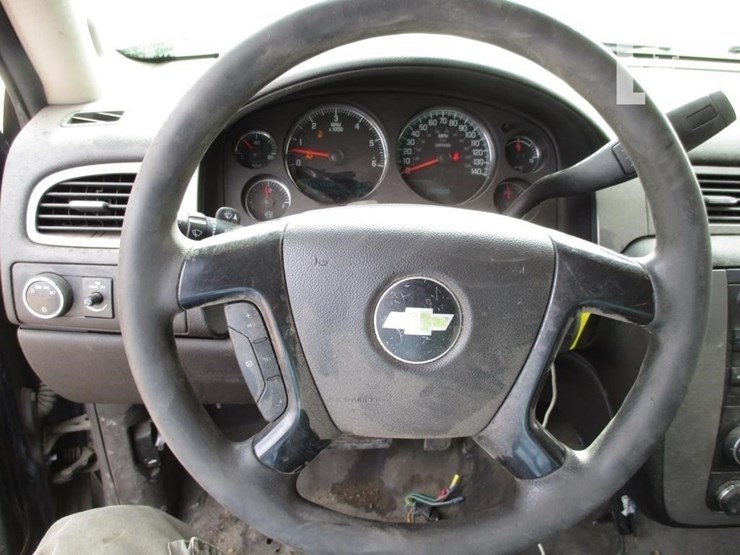 2014-chevrolet-tahoe-image-9