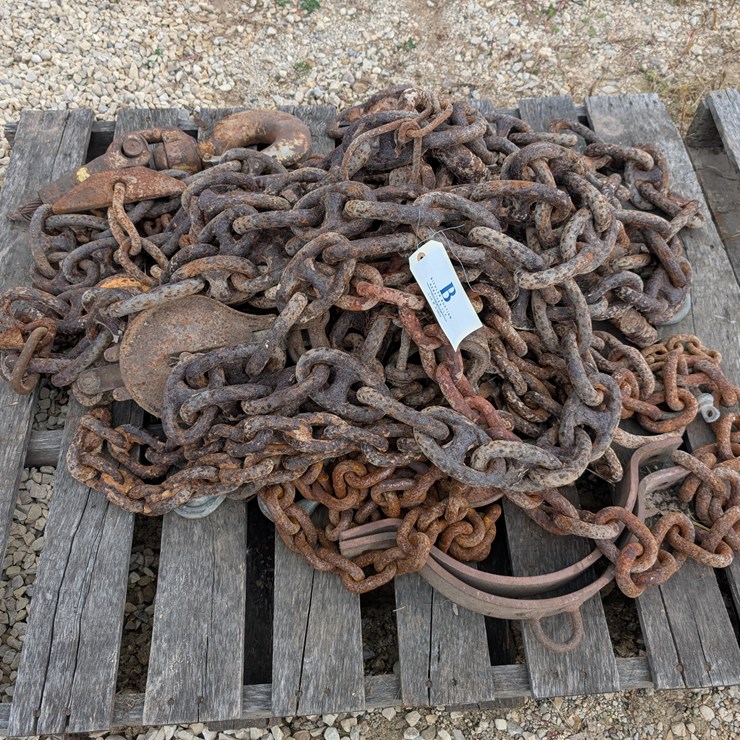 #3369 • Pallet of Chains