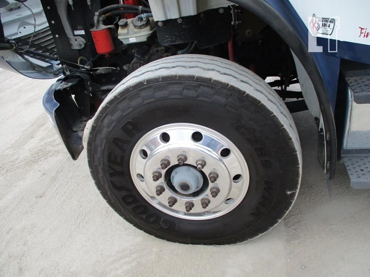 2008-freightliner-business-class-m2-106-image-21