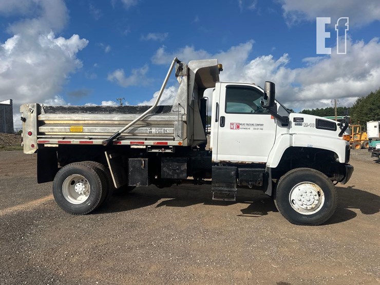 2008-gmc-topkick-c7500-image-1