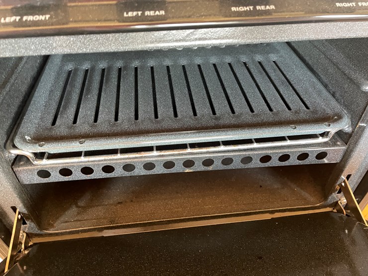 #1900-•-1989-companion-gooseneck-camper-(has-wi-title)-image-58
