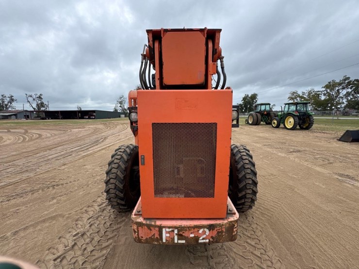 2013-jlg-8042-telescopic-forklift-image-3