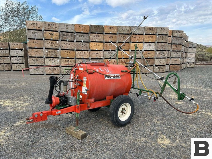 2006-rears-200-gallon-orchard-sprayer-with-spray-booms-image-3