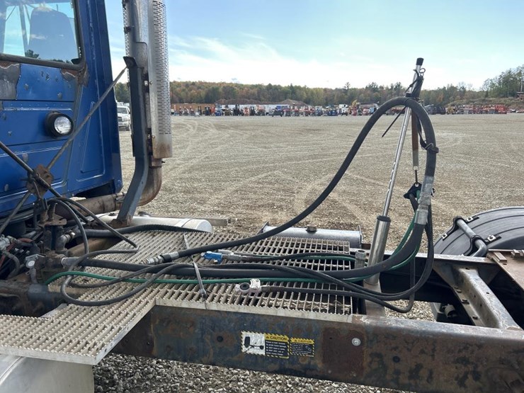 1997-mack-ch613-image-23