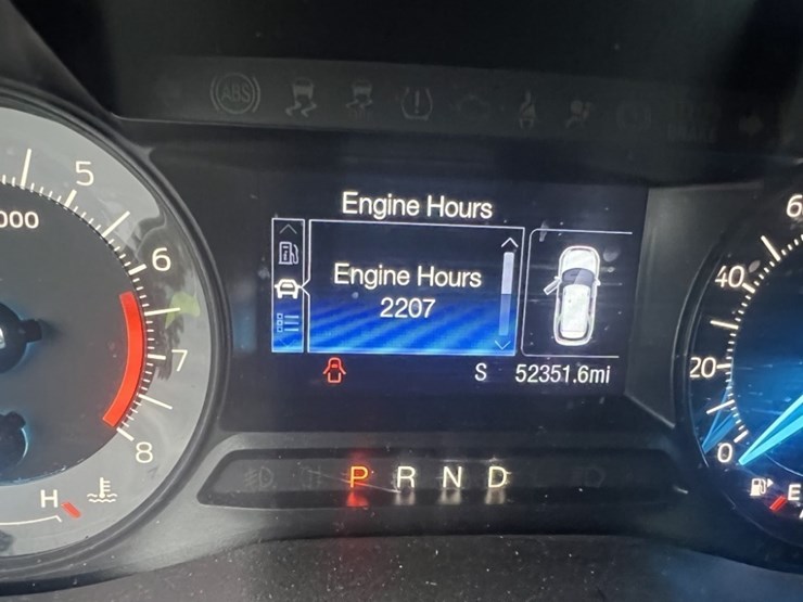 2017-ford-explorer-image-28