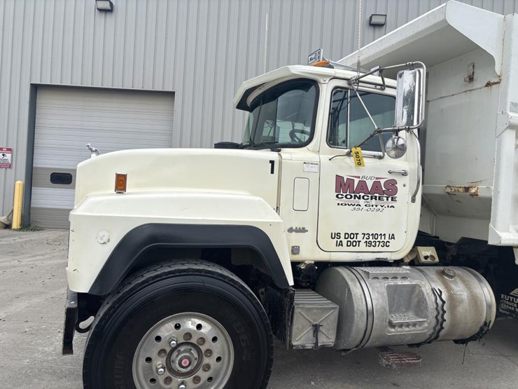 mack-rd688s-image-7