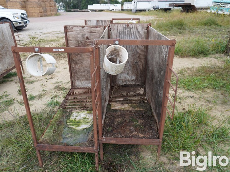 raised-calf-crates-image-2