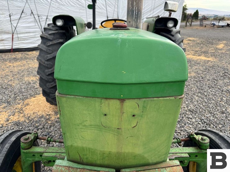 1976-john-deere-2640-image-13