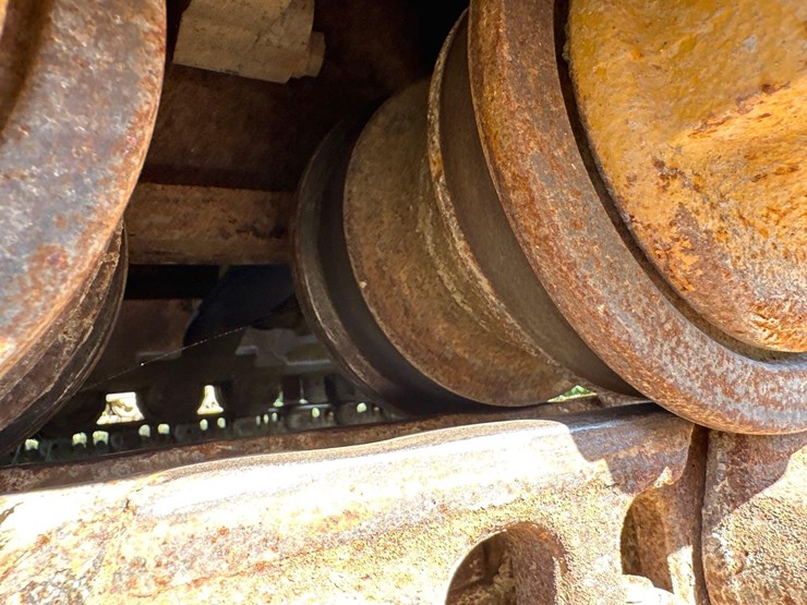 2015-caterpillar-d5k2-lgp-image-7