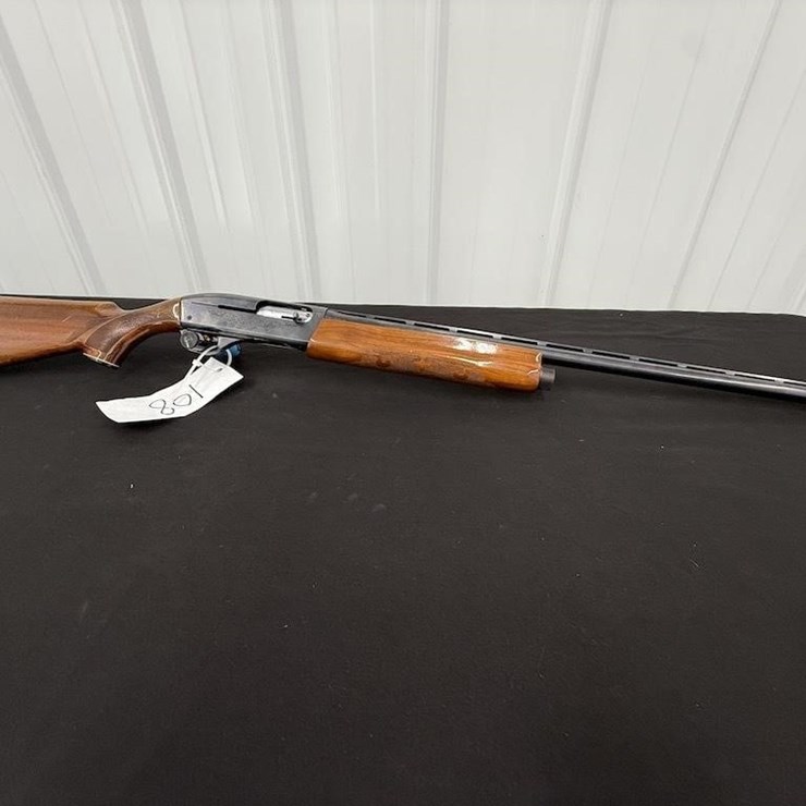 Remington 1100 12 gauge Shotgun