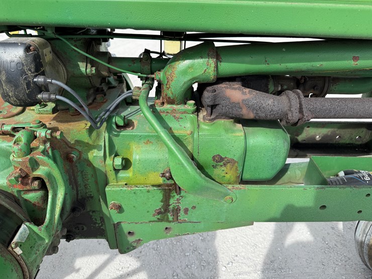 john-deere-b-image-14