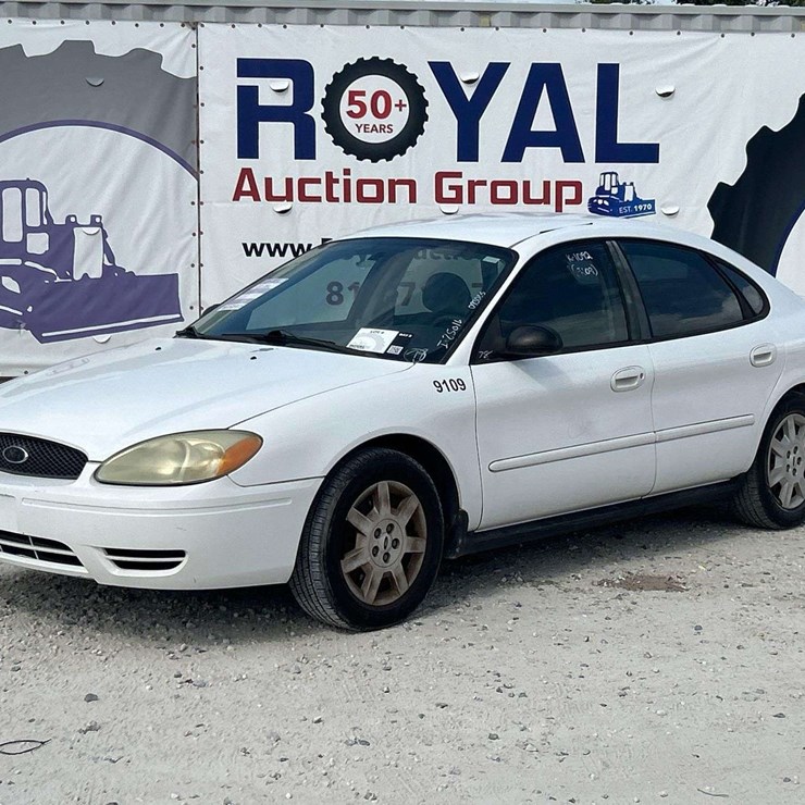 2006 Ford Taurus SE Sedan