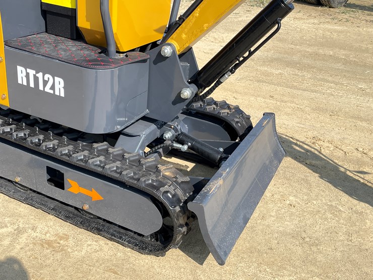 #208-•-new-rt12r-mini-excavator-image-18