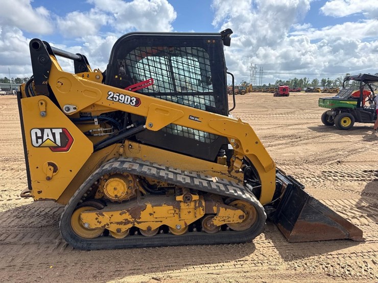 2020-caterpillar-259d3-image-8