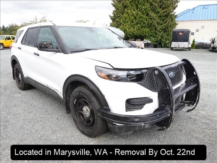 2020-ford-explorer-image-13