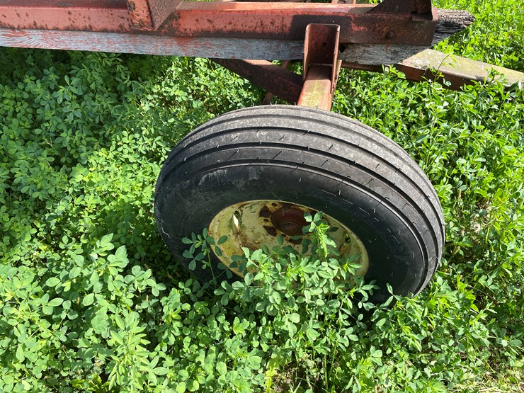 #4457-•-gravity-cart-with-3'-auger-image-5