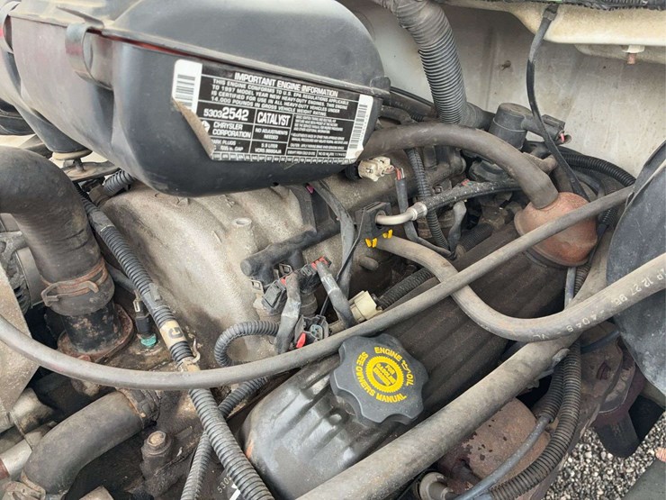 1997-dodge-ram-chassis-cab-flatbed-image-29