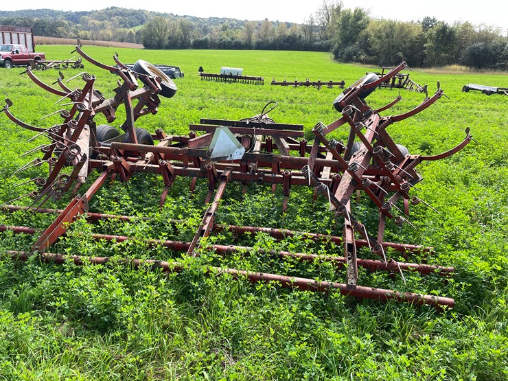 #4467-•-fox-brady-18'-digger-image-10