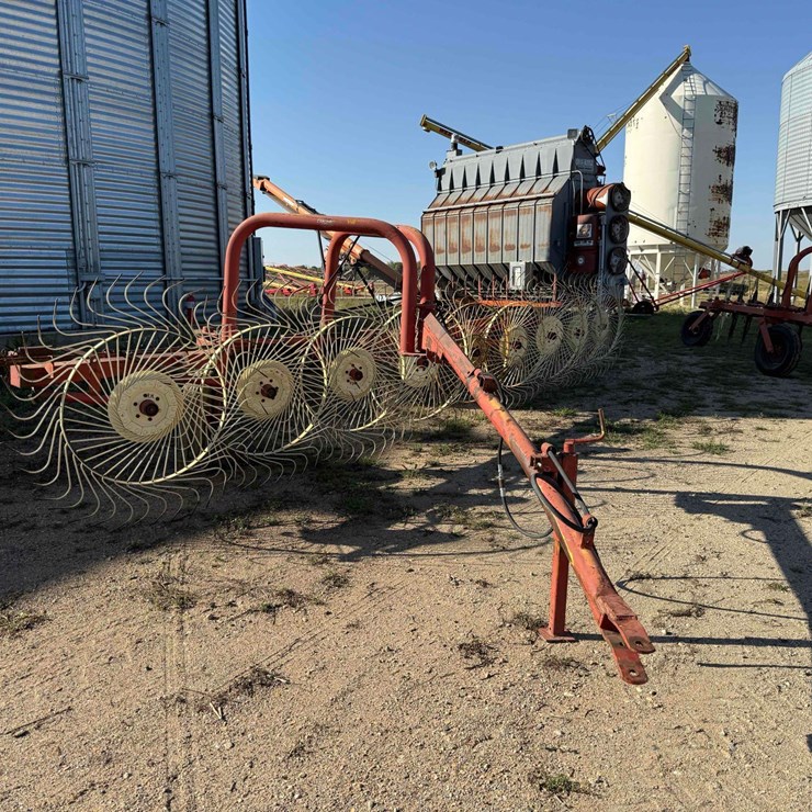 Gramip Wheel Rake