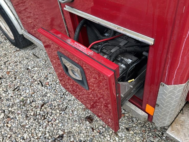 #113-•-2008-chevrolet-ambulance-image-21