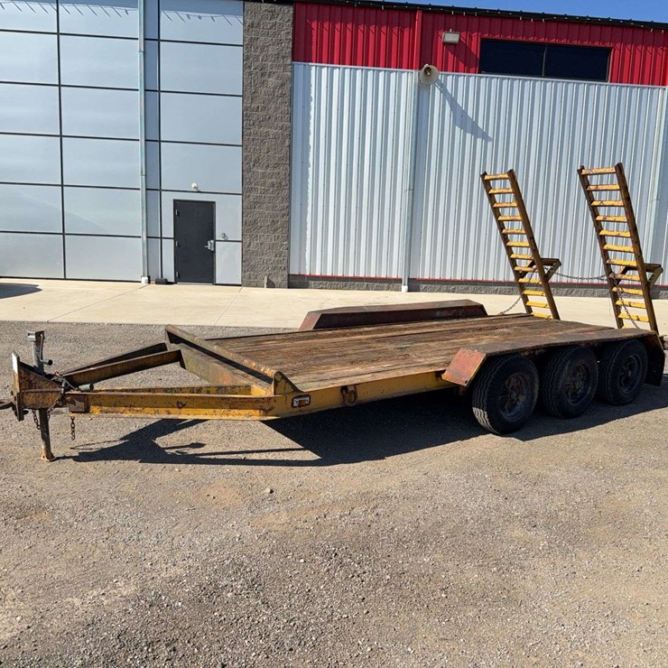 16' Equipment Trailer