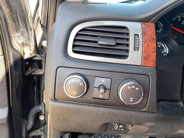 2008-chevrolet-silverado-image-75