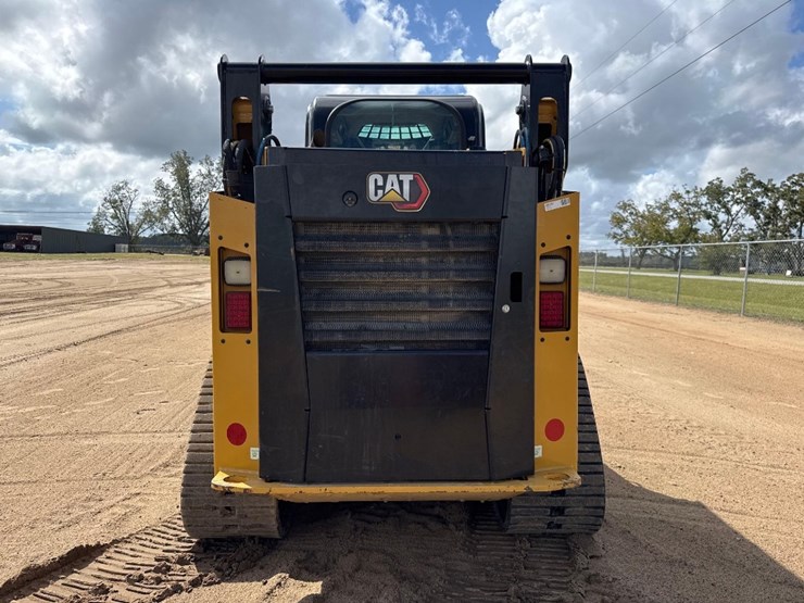2023-caterpillar-259d3-image-7