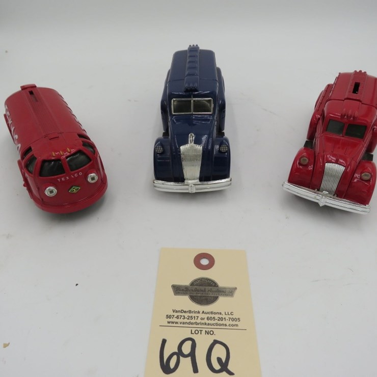 Ertl Advertising Toy Group
