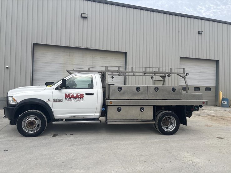 2016-custom-flatbed-image-2
