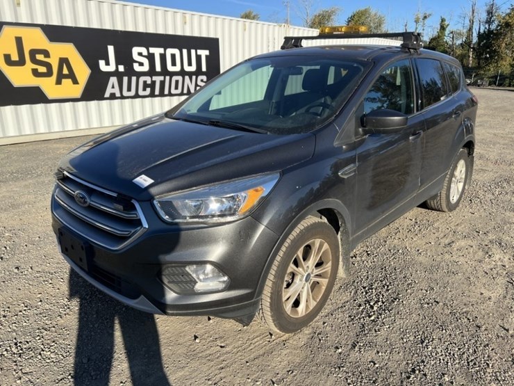 2017-ford-escape-image-1