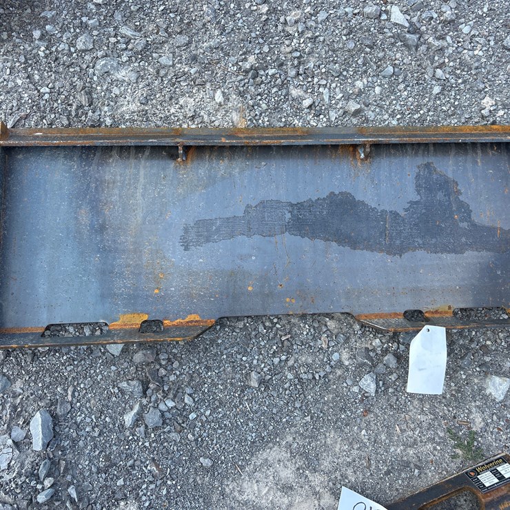 #23 • (1) SKID STEER MOUNT PLATE
