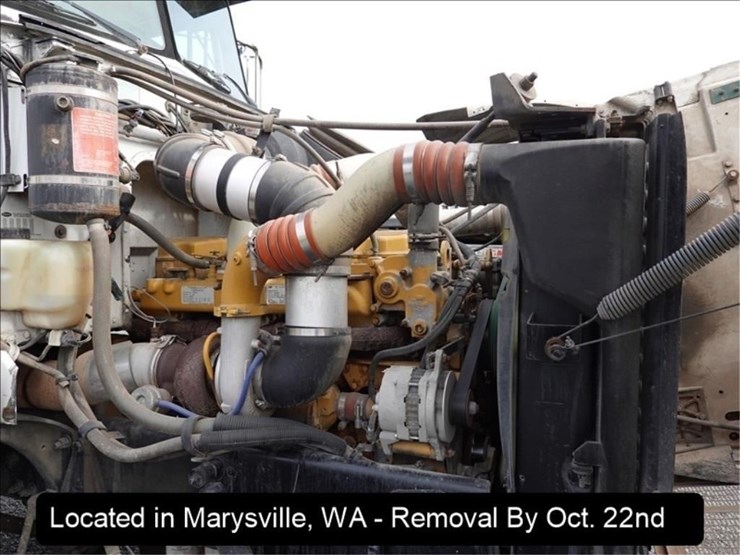 2001-peterbilt-357-image-14