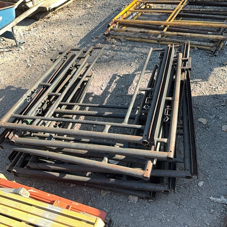 (10) 46IN.H  X 44IN.W WALK THROUGH SCAFFOLD FRAMES SUPPORT EQUIPMENT