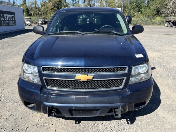 2014-chevrolet-tahoe-image-8
