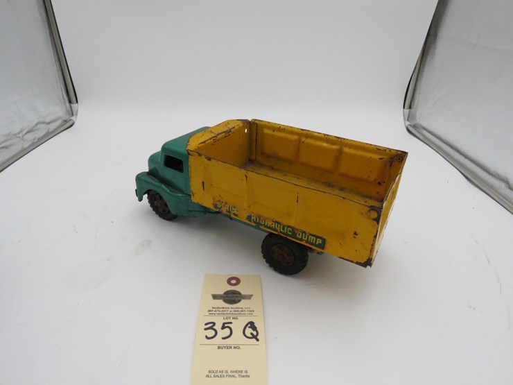 structo-hydraulic-dump-truck-toy-image-6