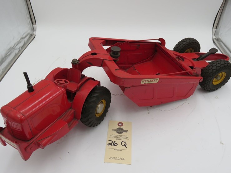 doepke-model-toys-hay-liner-earth-mover-image-3
