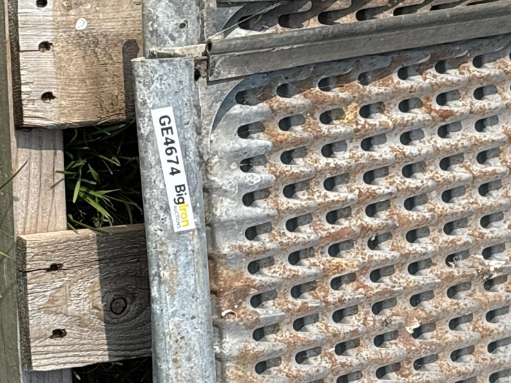john-deere-9500-combine-top-chaffer/sieve-image-9