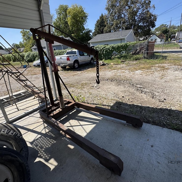 ATD TOOLS HYDRAULIC ENGINE HOIST MODEL: ATD748, 2- ATD TOOLS HYDRAULIC ENGINE HOIST MODEL: ATD748, 2-