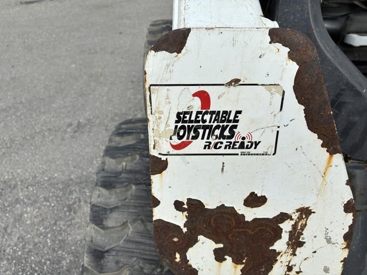 2021-bobcat-s590-image-8