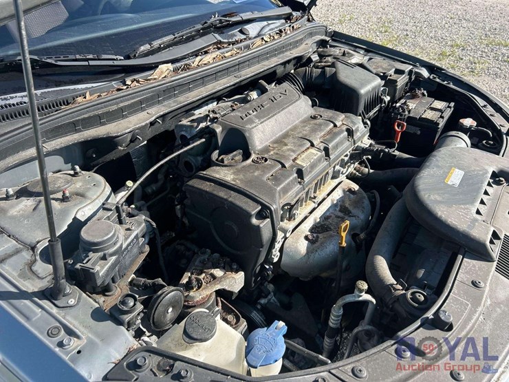 2010-hyundai-elantra-touring-sedan-image-9