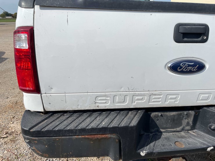 2011-ford-f250-xl-image-94