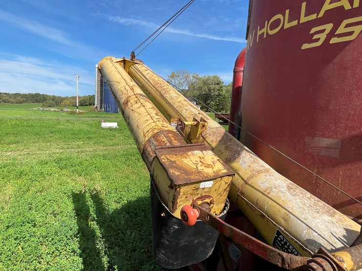 new-holland-355-image-18