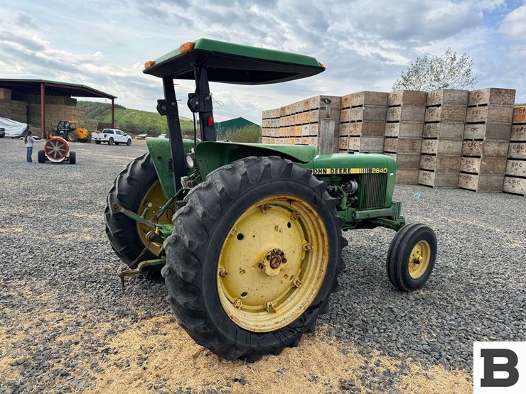 1976-john-deere-2640-image-6