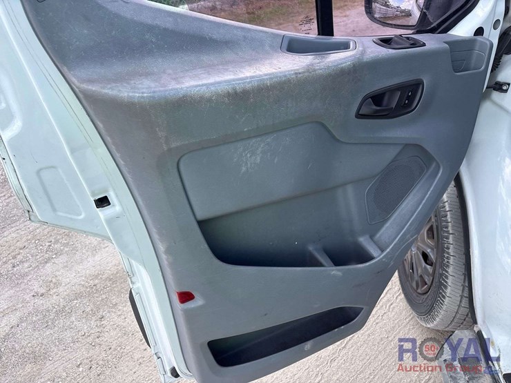2016-ford-transit-image-6