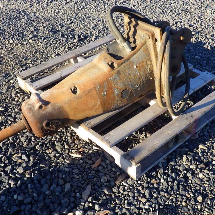 CAT Excavator Attachment