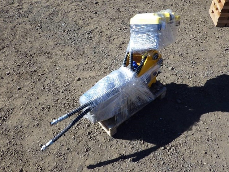 excavator-attachment/tool-box-image-3