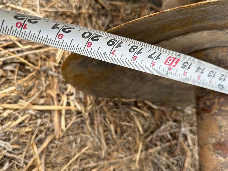hesston-2420-image-31